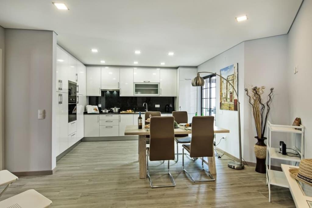 Girassol - Bright, Modern, Well Located Apartment Olhao Luaran gambar